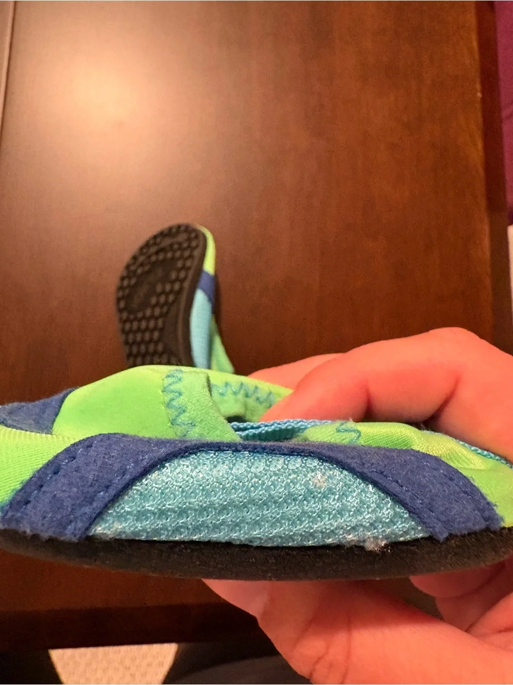 Green & Blue Kids Water Shoes by Robeez 3 aqua swim